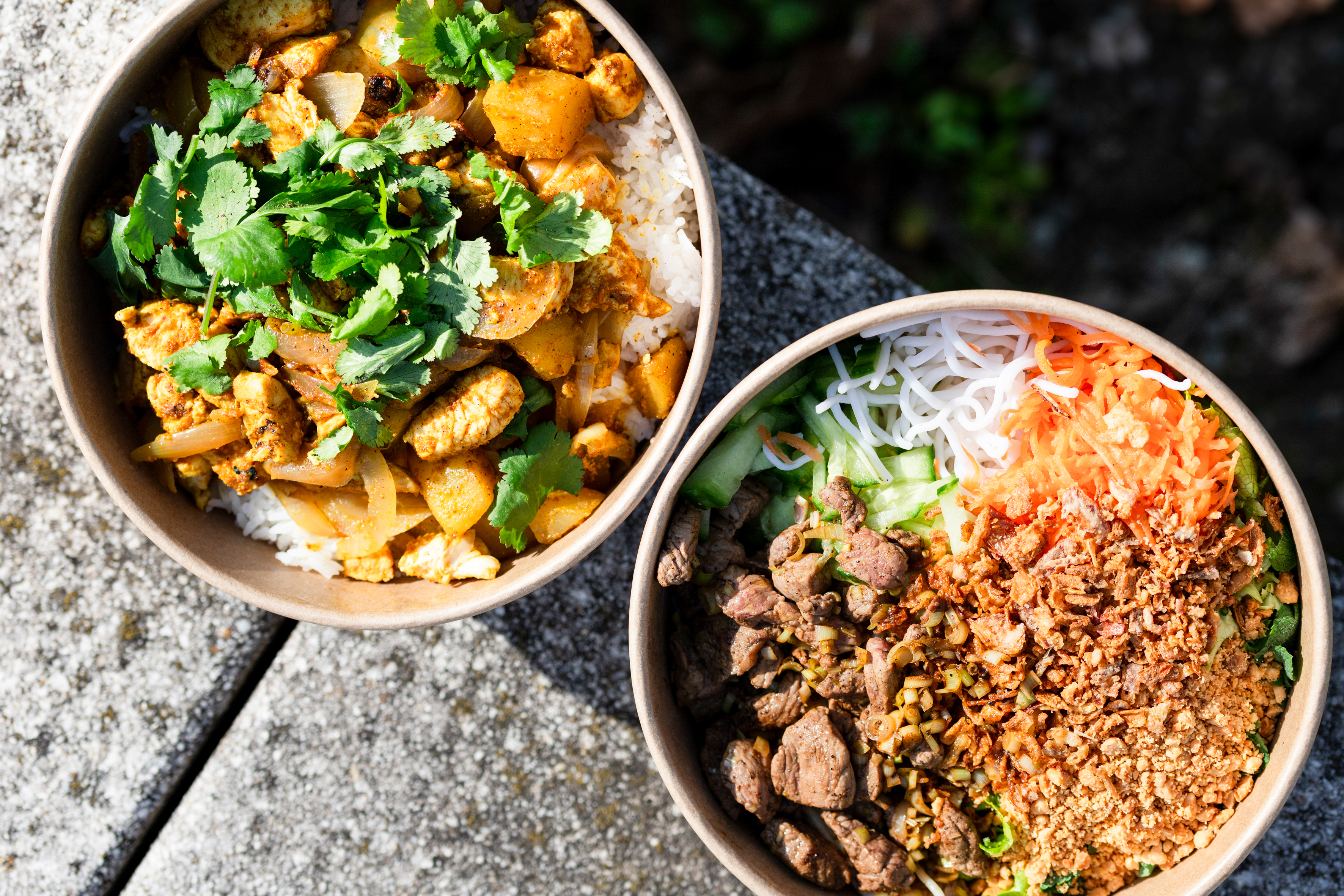 Préparation bo bun cuisine vietnamienne food truck Grenoble